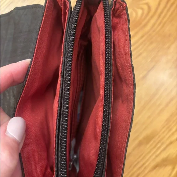 Baggallini Chocolate Crossbody Bag - Picture 5 of 8